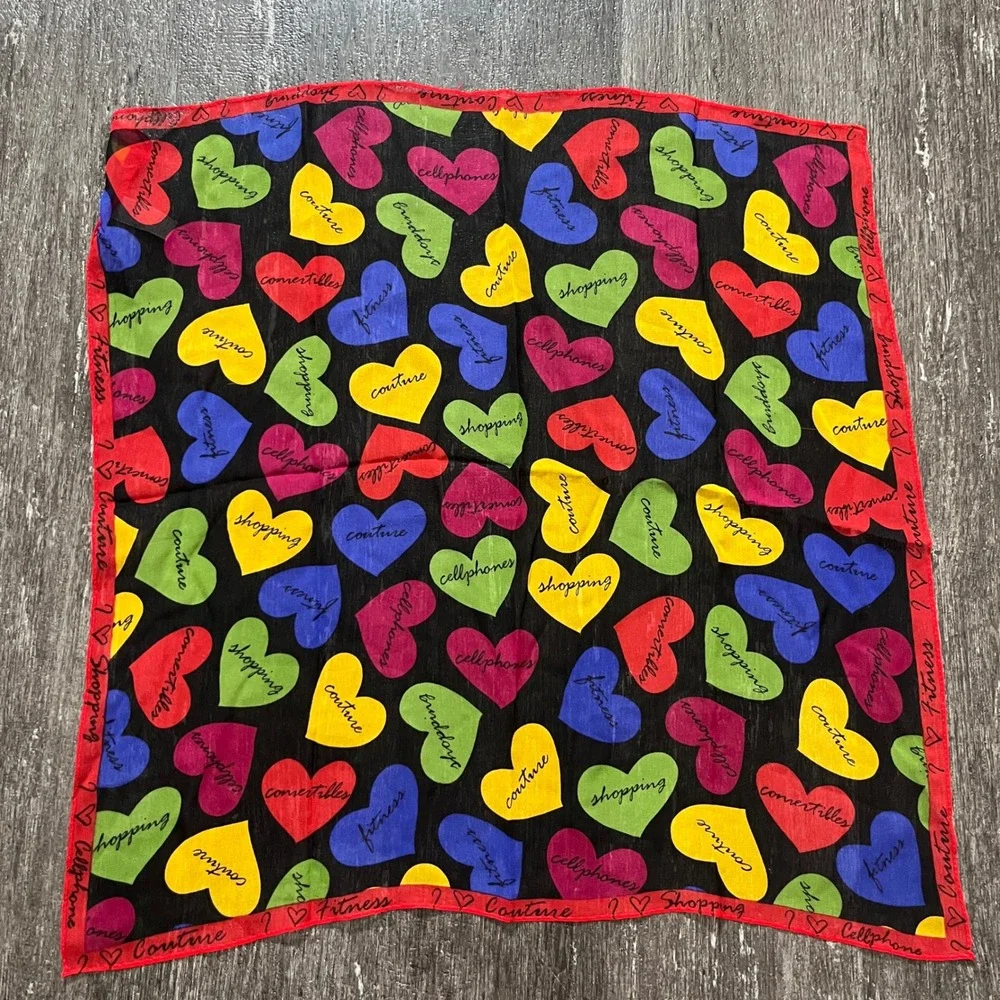 Vintage‎ Elaine Gold Couture Cellphones Shopping Hearts Print Scarf Neckerchief